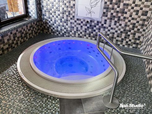 SPA-Studio® is the exclusive European dealer of family hot tubs and SWIM SPAs from Canadian Spa International®.